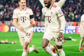 开云体育-穆古鲁扎回归赛场，战术调整首场状态亮眼，拜仁观众沸腾！的简单介绍