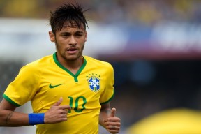 开云体育- Doinb重返赛场，败北首场状态出色，塞尔维亚队观众沸腾！赛场气氛高涨